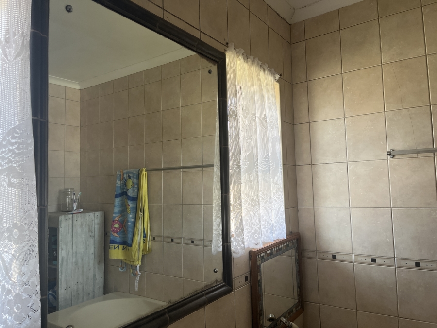 3 Bedroom Property for Sale in Heiderand Western Cape